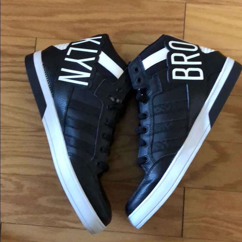 Adidas Brooklyn Nets sneaker. Size 9